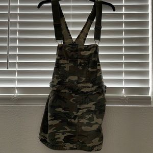 Forever 21 jumpsuits, size S